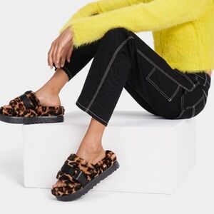 UGG NEW Fluffita Panther Print Slide 8